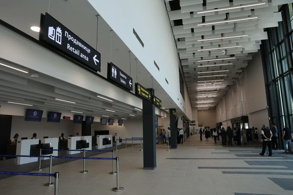 Constantine the Great Airport gallery 1