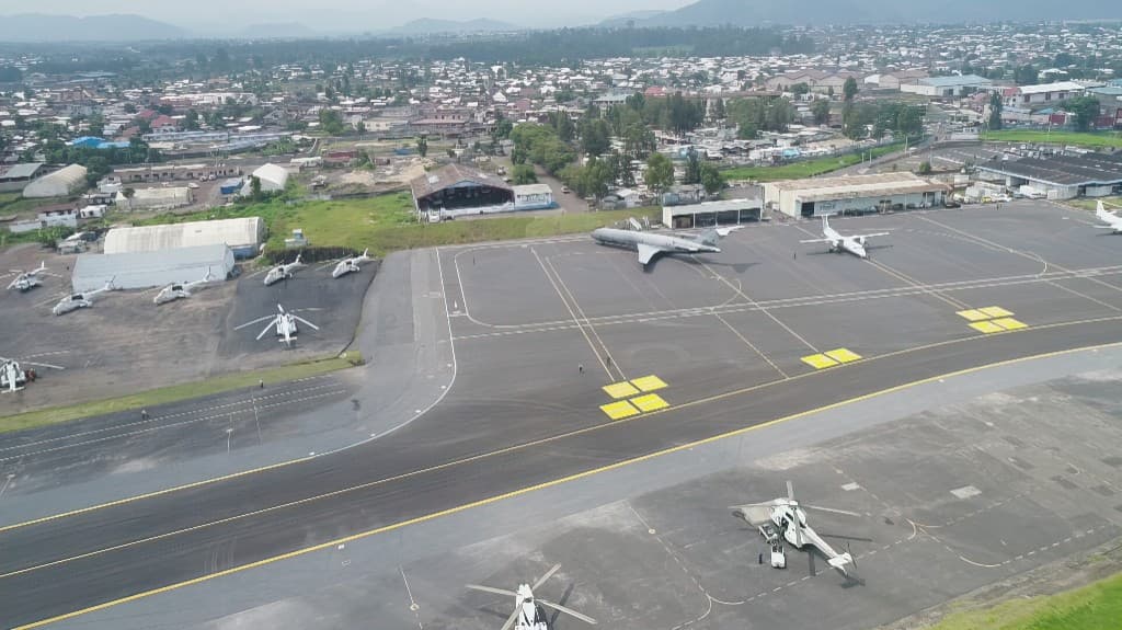 Ouro Sogui Airport gallery 2